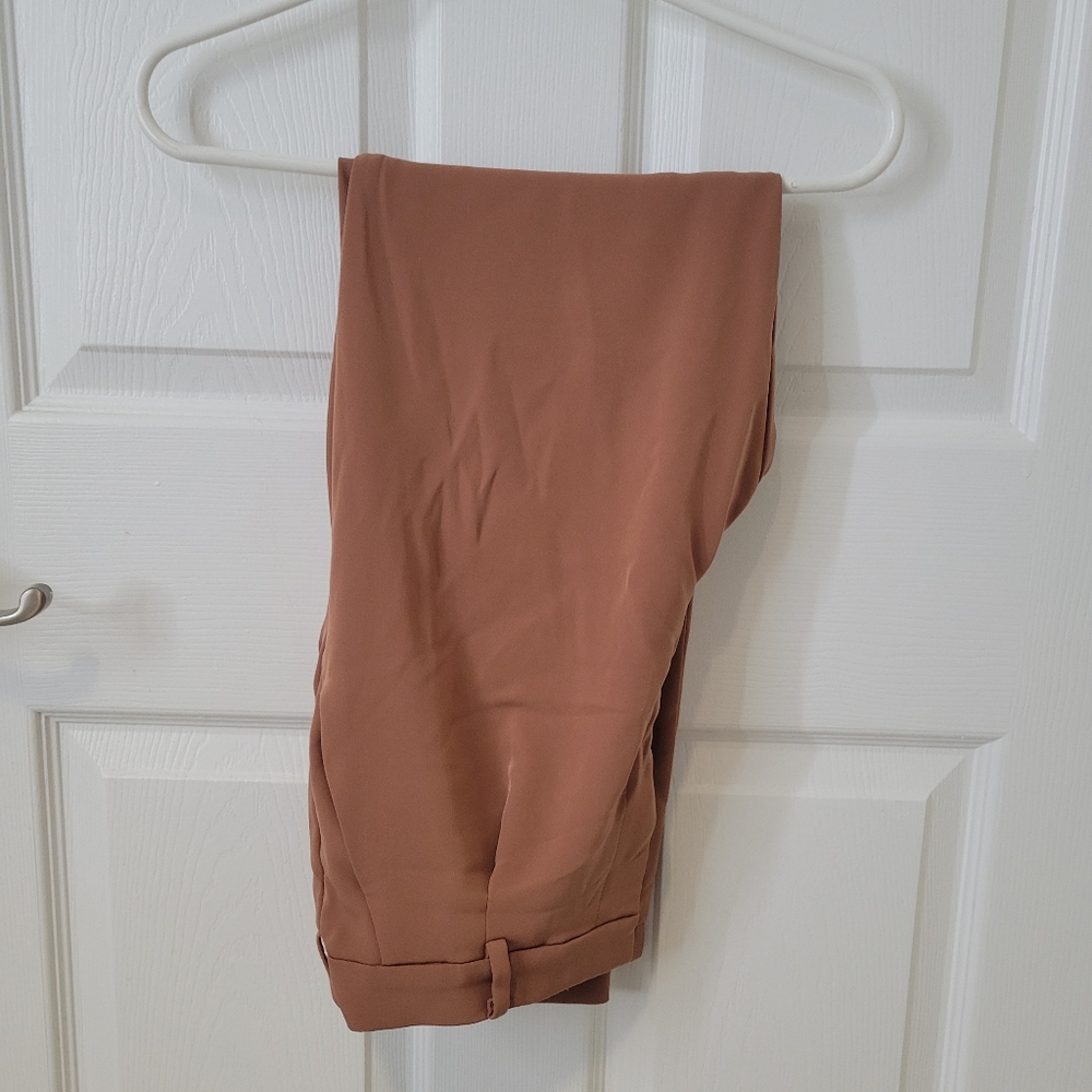 Uniqlo Pink/Tan Business Casual Joggers Size Small